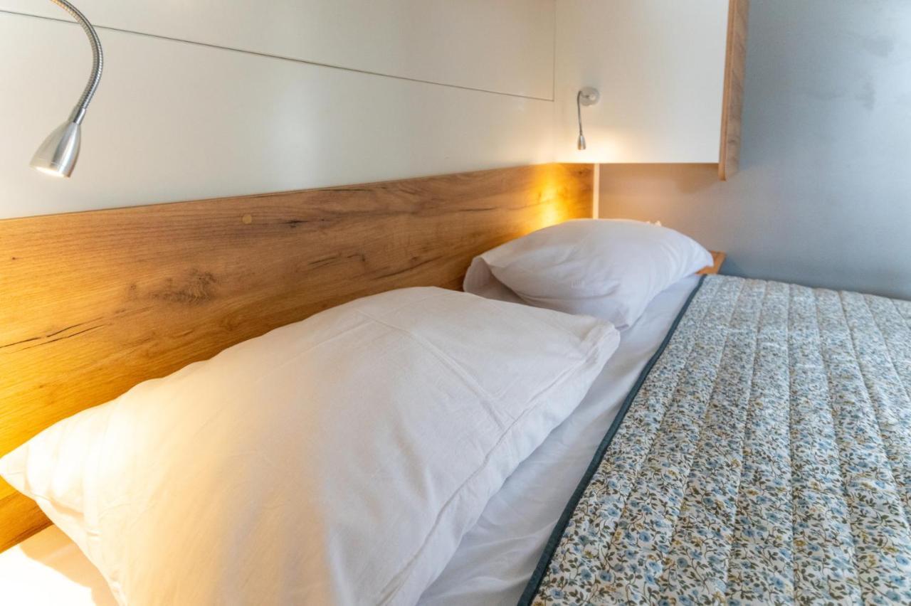 Holiday Homes Mitrović - Camping Park Soline Biograd Na Moru Zewnętrze zdjęcie