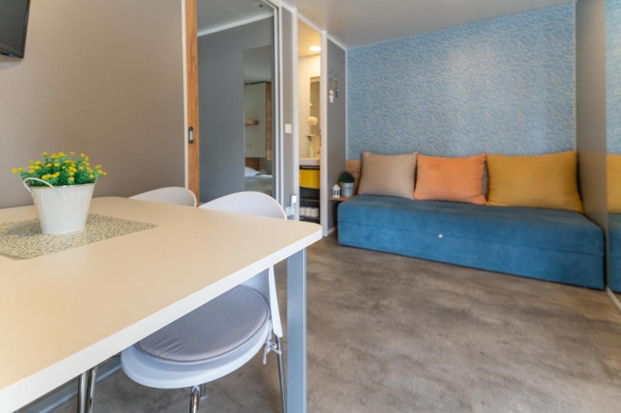 Holiday Homes Mitrović - Camping Park Soline Biograd Na Moru Zewnętrze zdjęcie