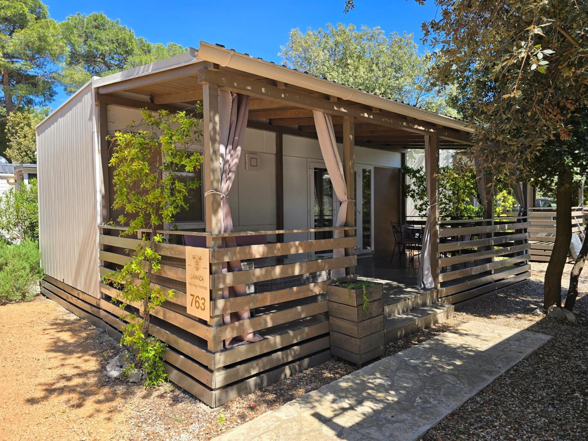 Holiday Homes Mitrović - Camping Park Soline Biograd Na Moru Zewnętrze zdjęcie