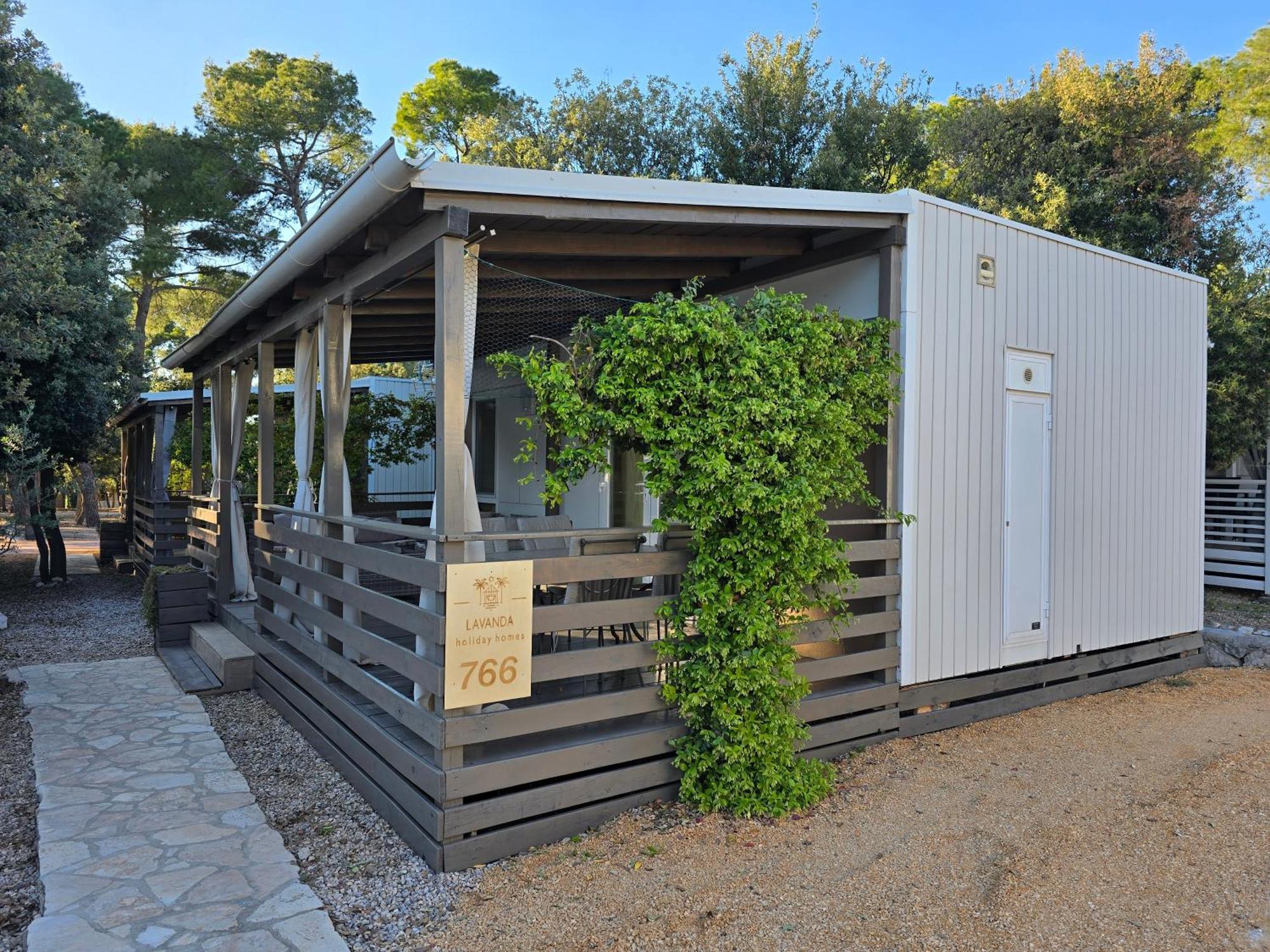 Holiday Homes Mitrović - Camping Park Soline Biograd Na Moru Zewnętrze zdjęcie